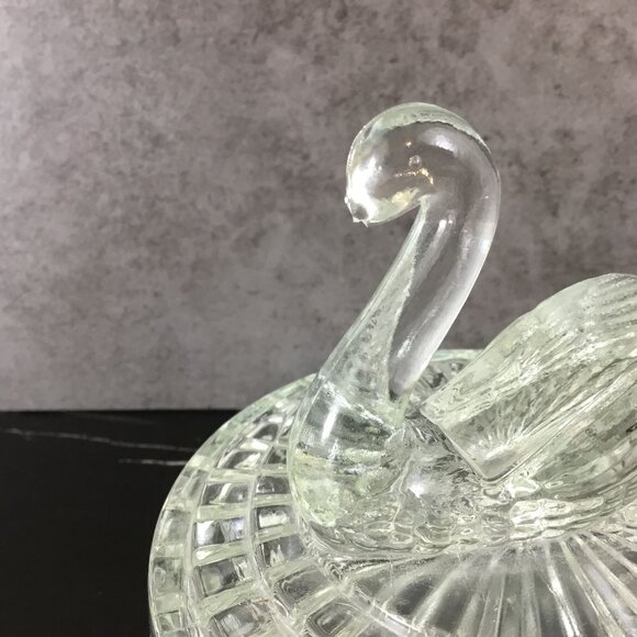 Jeannette Glass Clear Glass Swan Powder Jar Trinket Box - Picture 5 of 10